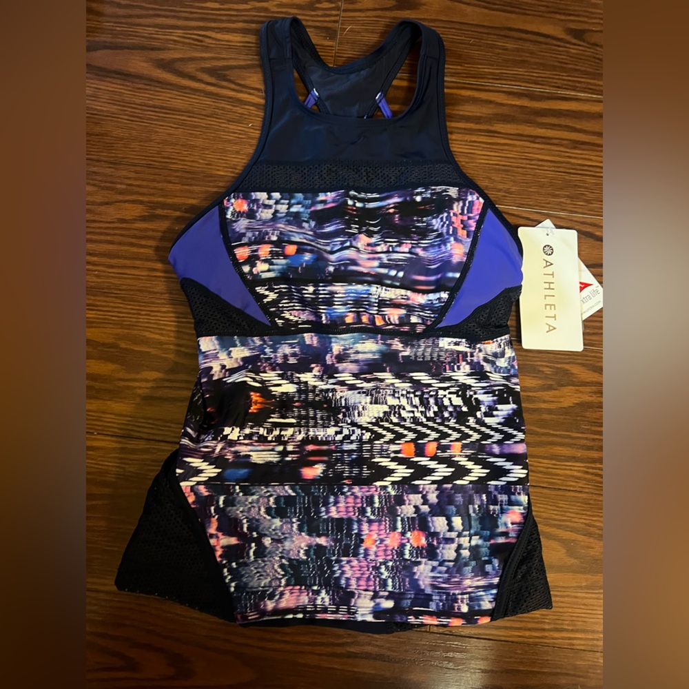 Womens Athleta tankini swim top